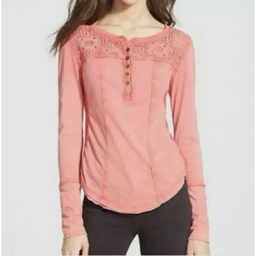 Free People Crochet Long Sleeve | Pink in Medium